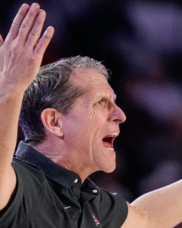 Razorbacks coach Eric Musselman on sidelines at Georgia